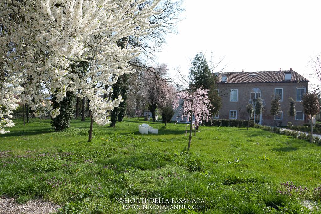 Horti Della Fasanara Pension Ferrara Buitenkant foto