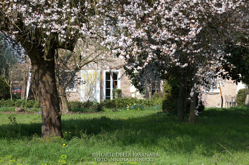 Horti Della Fasanara Pension Ferrara Buitenkant foto